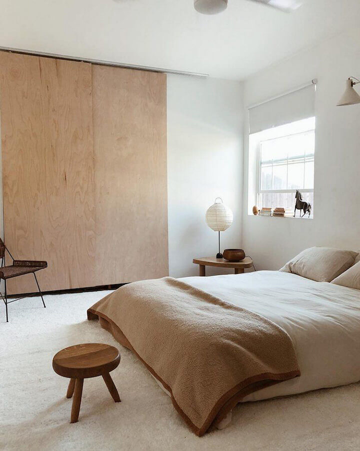 moderne slaapkamer met minimal inrichting